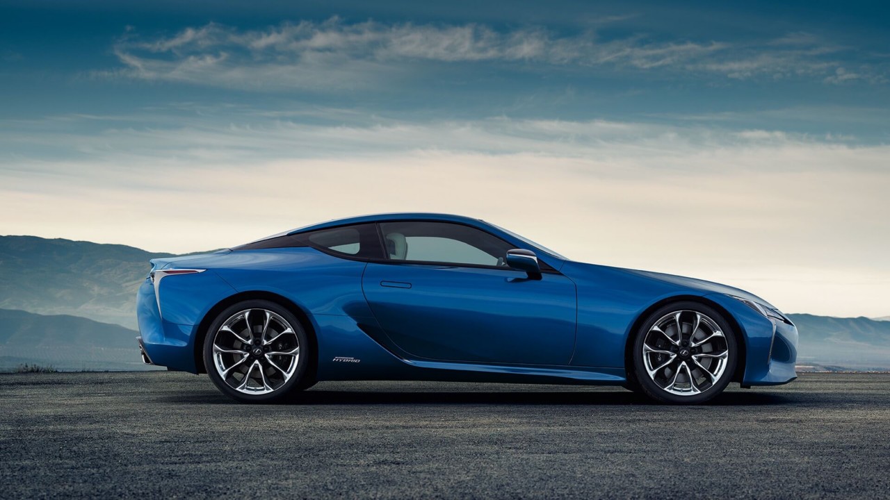 Lexus LC გვერდიდან