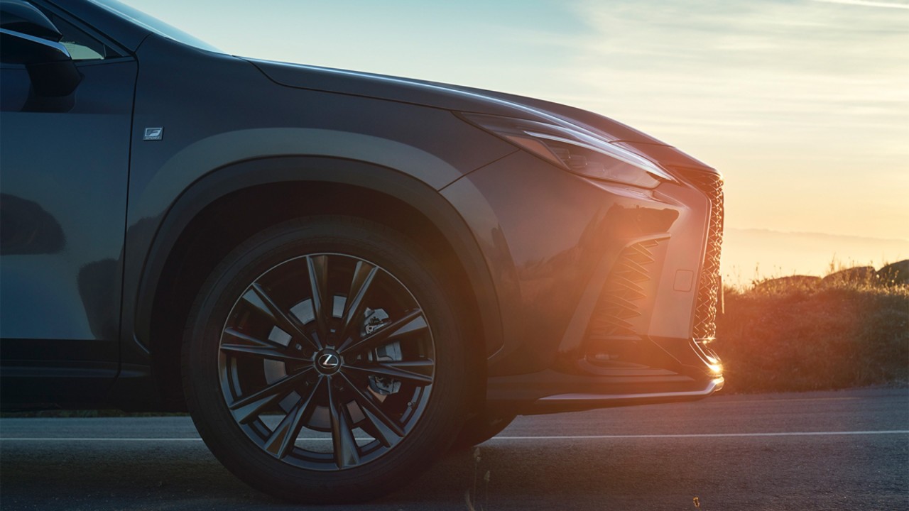 Lexus-ის დისკი ახლოდან